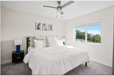 1547 W 26th Ct, Riviera Beach, FL 33404 - Photo 12