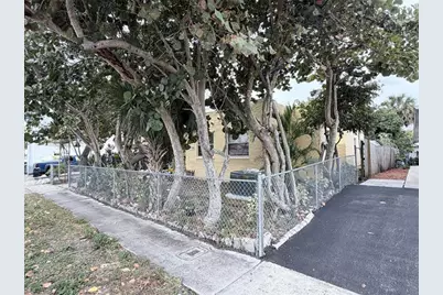 416  Revere Rd, West Palm Beach, FL 33405 - Photo 2