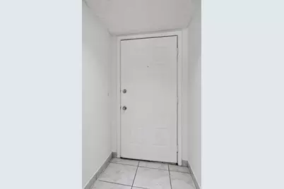 12500 SW 6th St, Unit #110 N, Pembroke Pines, FL 33027 - Photo 6