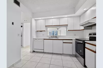 12500 SW 6th St, Unit #110 N, Pembroke Pines, FL 33027 - Photo 12