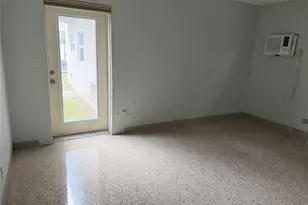 2612 NE 13th Ct, Fort Lauderdale, FL 33304 - Photo 12