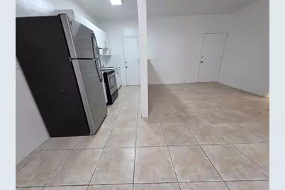 7700  Abbott Ave, Unit #6, Miami Beach, FL 33141 - Photo 1