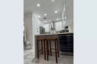 1041 NE 208th St, Unit #1041, Miami, FL 33179 - Photo 10