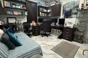 1041 NE 208th St, Miami, FL 33179 - Photo 24