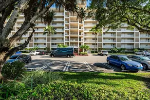 3091 N Course Dr, Pompano Beach, FL 33069 - Photo 24