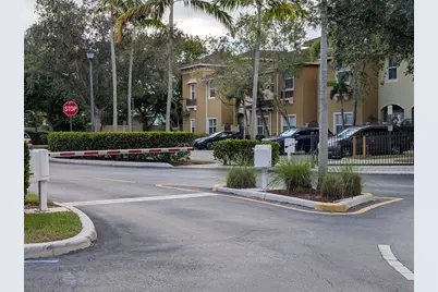 2851 W Prospect Rd, Unit #701, Tamarac, FL 33309 - Photo 34