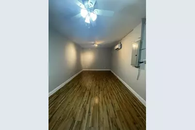 7871 NW 181st St, Hialeah, FL 33015 - Photo 6