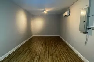 7871 NW 181st St, Hialeah, FL 33015 - Photo 6