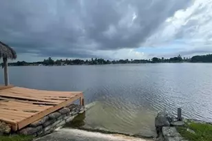 7871 NW 181st St, Hialeah, FL 33015 - Photo 22