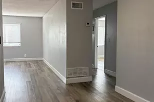 5901 NW 17th Pl, Sunrise, FL 33313 - Photo 2