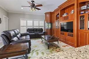 16686 Golfview Dr, Weston, FL 33326 - Photo 18