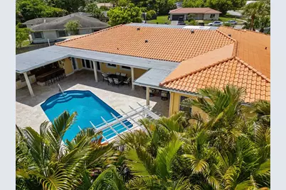 16686  Golfview Dr, Weston, FL 33326 - Photo 30