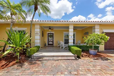 16686  Golfview Dr, Weston, FL 33326 - Photo 2