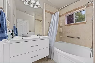 20815 NW 2nd St, Unit #20815, Pembroke Pines, FL 33029 - Photo 22