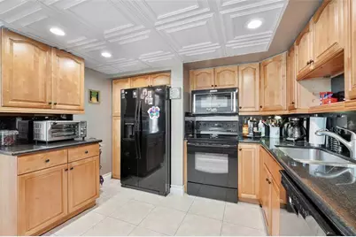 565 NW 98th Ave, Unit #565, Plantation, FL 33324 - Photo 12