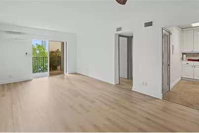 3000  Riomar St, Unit #406, Fort Lauderdale, FL 33304 - Photo 2