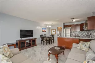 800 SW 11th Ave, Hallandale Beach, FL 33009 - Photo 8