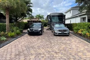 483 S Cortez Drive Circle South, Margate, FL 33068 - Photo 1