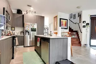 542 SW 91st Ct, Miami, FL 33174 - Photo 4