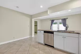 2125 NE 56th Ct, Fort Lauderdale, FL 33308 - Photo 14