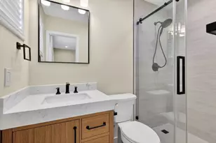 2125 NE 56th Ct, Fort Lauderdale, FL 33308 - Photo 4