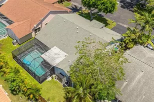 9910 NW 53rd Ct, Coral Springs, FL 33076 - Photo 46