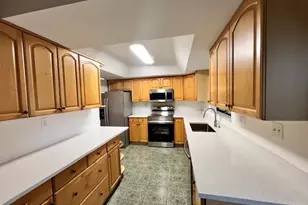 8331 SW 39th Ct, Davie, FL 33328 - Photo 2