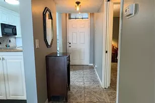 6207 Coral Lake Dr, Pompano Beach, FL 33063 - Photo 8