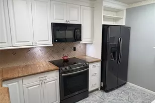 6207 Coral Lake Dr, Pompano Beach, FL 33063 - Photo 20