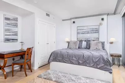 101  Ocean Dr, Unit #704, Miami Beach, FL 33139 - Photo 14