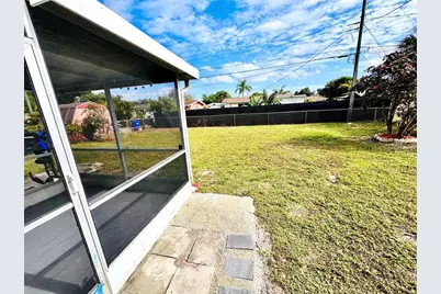 1411 NW 79th Way, Pembroke Pines, FL 33024 - Photo 2