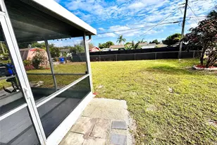 1411 NW 79th Way, Pembroke Pines, FL 33024 - Photo 2