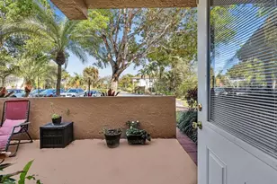 9050 Jacaranda Ln, Plantation, FL 33324 - Photo 40