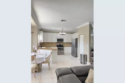 1423 SW 158th Avenue, Pembroke Pines, FL 33027 - Photo 8