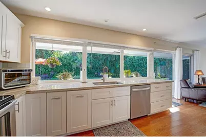 4820 NE 27 Ave, Fort Lauderdale, FL 33308 - Photo 8