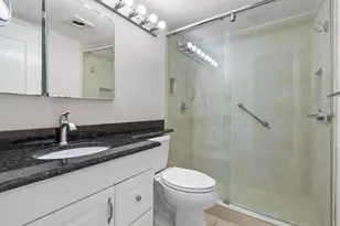 4036 Cornwall B, Boca Raton, FL 33434 - Photo 12