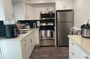 1446 Hayes St, Hollywood, FL 33020 - Photo 6