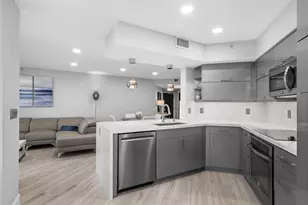 347 N New River Dr E, Fort Lauderdale, FL 33301 - Photo 12