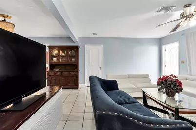 3820 SW 10th Ct, Fort Lauderdale, FL 33312 - Photo 6