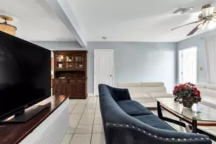 3820 SW 10th Ct, Fort Lauderdale, FL 33312 - Photo 6