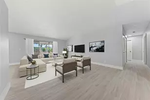 9918 Moss Pond Dr, Boca Raton, FL 33496 - Photo 6