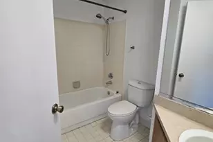 2445 SW 18th Terr Unit, Fort Lauderdale, FL 33315 - Photo 10