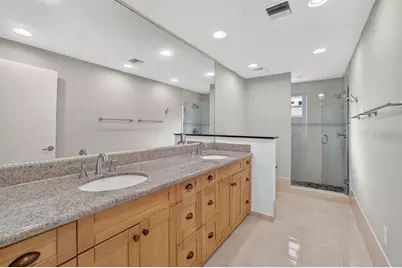 2317 NE 12th St, Fort Lauderdale, FL 33304 - Photo 24