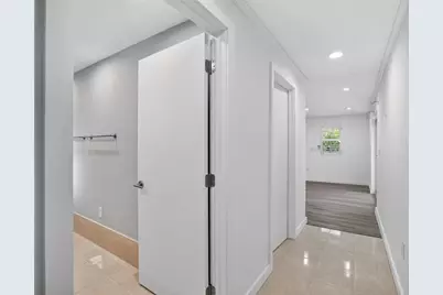 2317 NE 12th St, Fort Lauderdale, FL 33304 - Photo 20