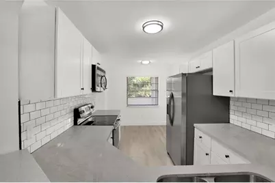 23344  Carolwood Ln, Unit #302, Boca Raton, FL 33428 - Photo 4