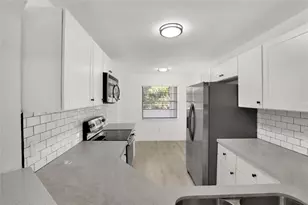 23344 Carolwood Ln, Boca Raton, FL 33428 - Photo 4