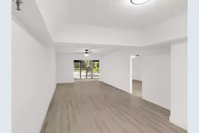 23344  Carolwood Ln, Unit #302, Boca Raton, FL 33428 - Photo 12