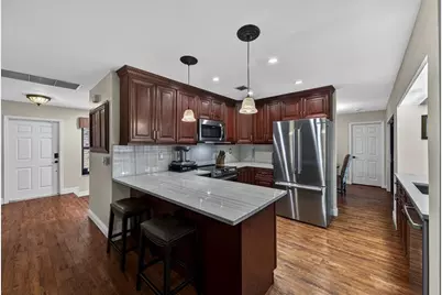 10975 NW 20th Dr, Coral Springs, FL 33071 - Photo 6