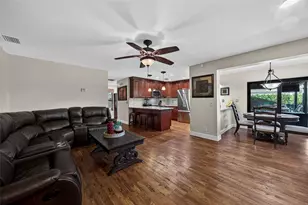 10975 NW 20th Dr, Coral Springs, FL 33071 - Photo 12