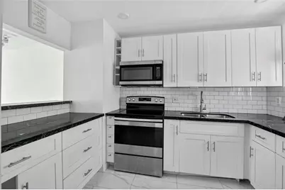 3930  Crystal Lake Dr, Unit #308, Deerfield Beach, FL 33064 - Photo 8